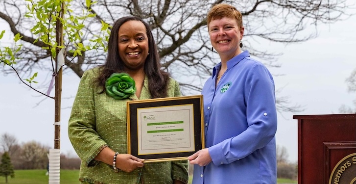 Dr. Green with Arboretum Certificate